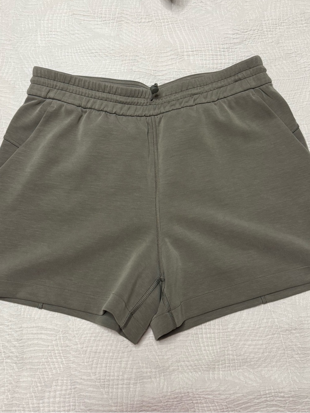 Lululemon Softstreme High Rise Short 4” Size 10 Olive Green